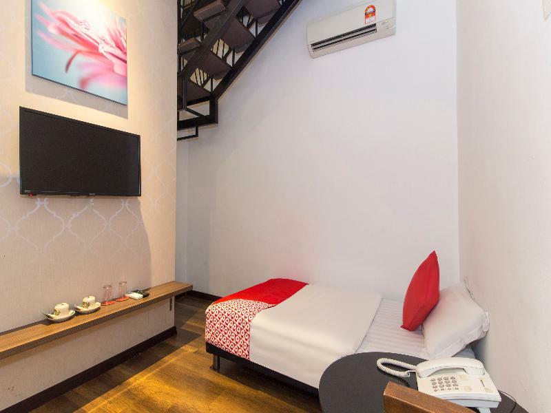 Oyo 127 The Reeds Hotel Kuala Lumpur Exterior photo